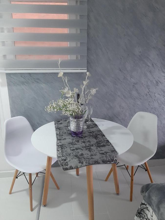 Cozzy Apartment Near The Aiport Podgorica Ngoại thất bức ảnh